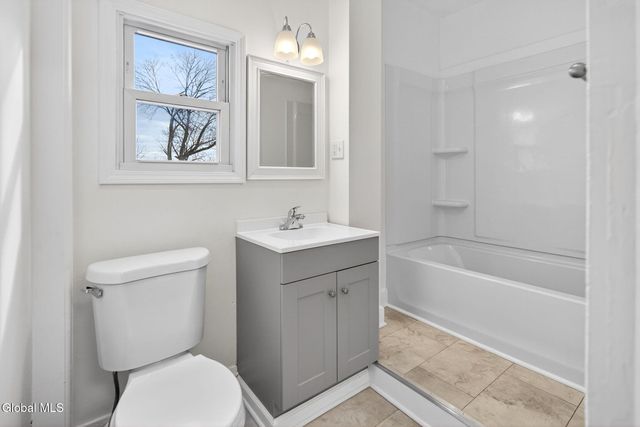 114 3rd Avenue, Rensselaer, NY 12144