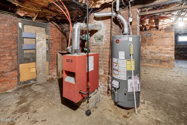 114 3rd Avenue, Rensselaer, NY 12144