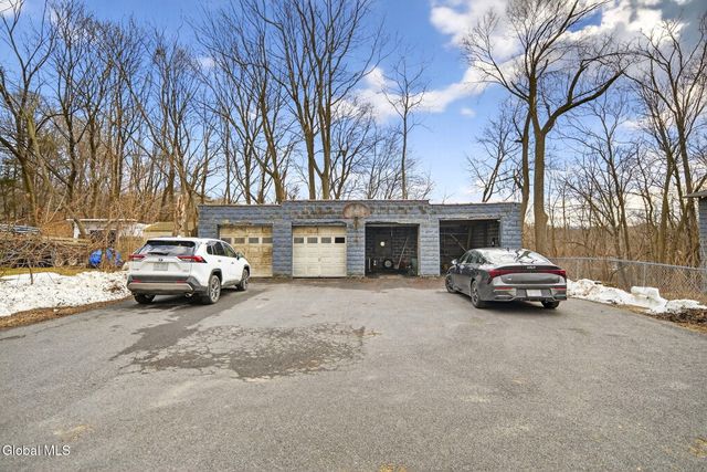 114 3rd Avenue, Rensselaer, NY 12144