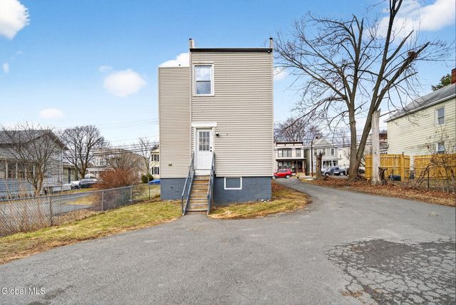 114 3rd Avenue, Rensselaer, NY 12144