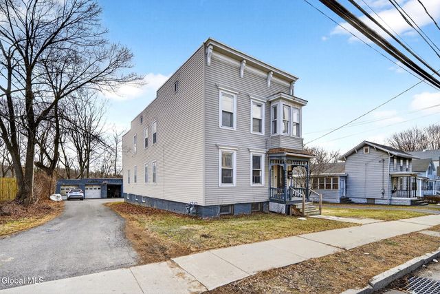 114 3rd Avenue, Rensselaer, NY 12144