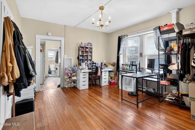 114 3rd Avenue, Rensselaer, NY 12144