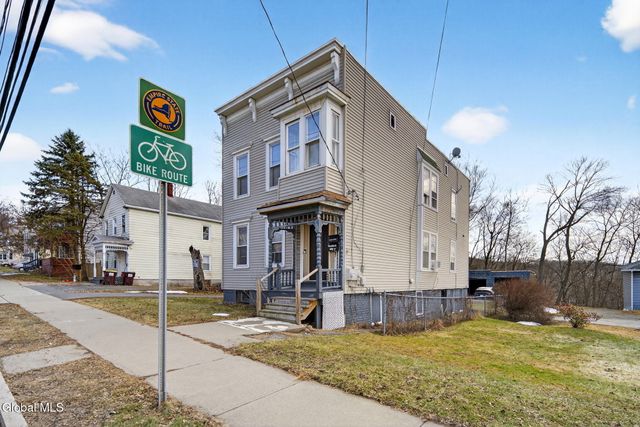 114 3rd Avenue, Rensselaer, NY 12144