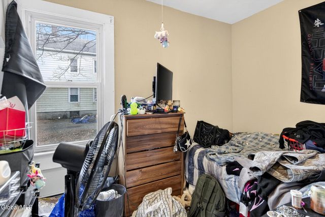 114 3rd Avenue, Rensselaer, NY 12144