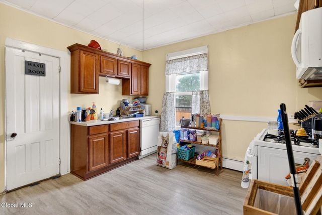 114 3rd Avenue, Rensselaer, NY 12144