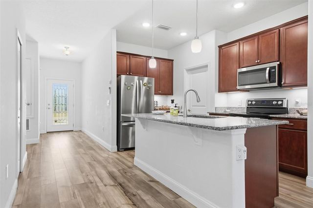 6 OAKLEAF WAY, Palm Coast, FL 32137