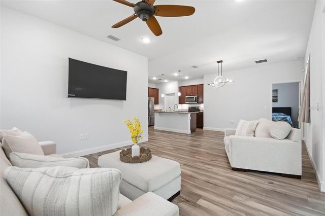 6 OAKLEAF WAY, Palm Coast, FL 32137