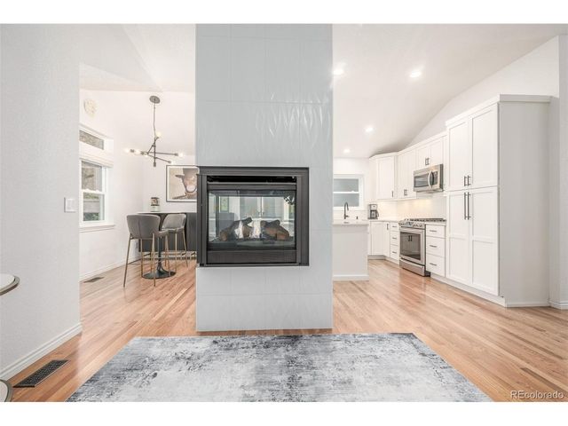 109 Overland Ct, Lafayette, CO 80026