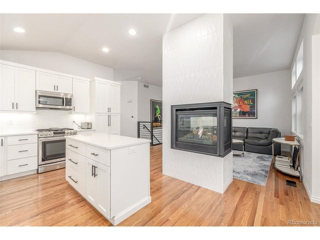 109 Overland Ct, Lafayette, CO 80026