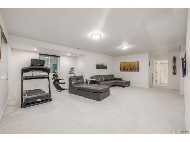 109 Overland Ct, Lafayette, CO 80026