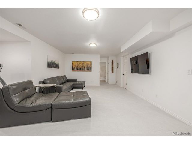 109 Overland Ct, Lafayette, CO 80026