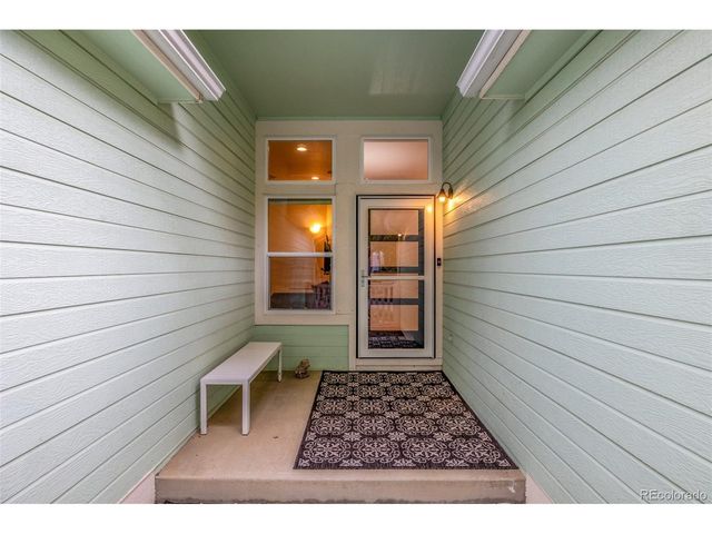 109 Overland Ct, Lafayette, CO 80026