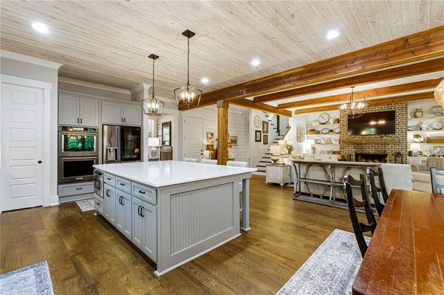 4594 Lakeview Lane, Gainesville, GA 30504