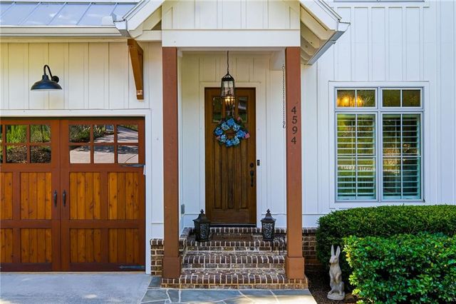 4594 Lakeview Lane, Gainesville, GA 30504