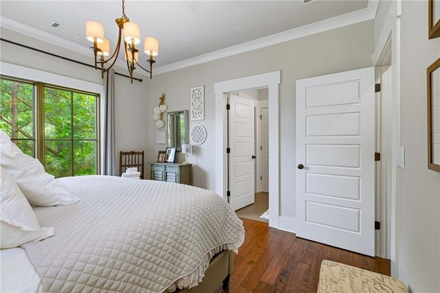 4594 Lakeview Lane, Gainesville, GA 30504