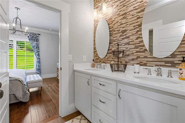 4594 Lakeview Lane, Gainesville, GA 30504
