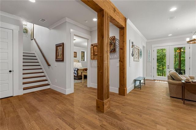 4594 Lakeview Lane, Gainesville, GA 30504
