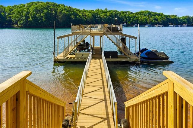 4594 Lakeview Lane, Gainesville, GA 30504