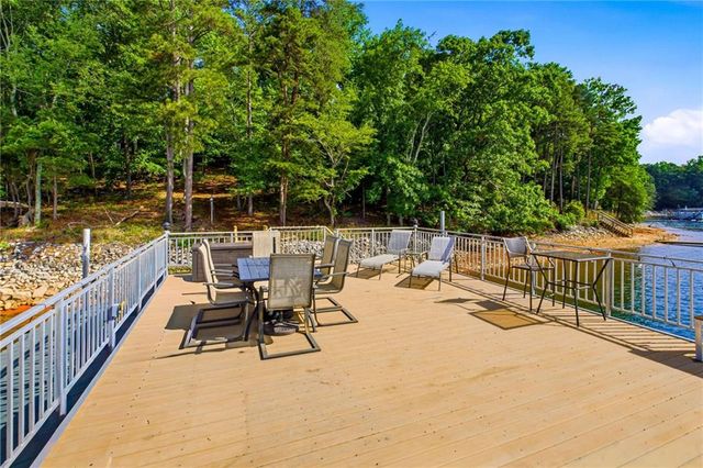 4594 Lakeview Lane, Gainesville, GA 30504