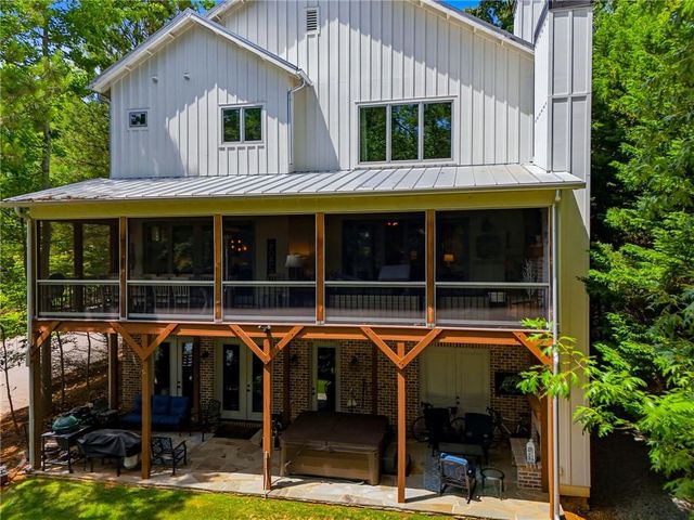 4594 Lakeview Lane, Gainesville, GA 30504