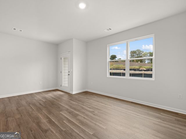 5966 Skylar Drive, Atlanta, GA 30336