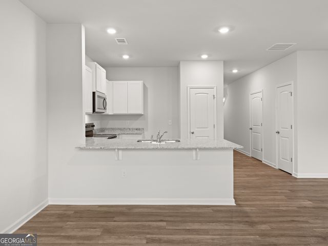 5966 Skylar Drive, Atlanta, GA 30336