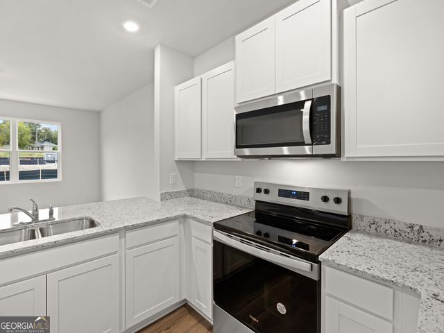 5966 Skylar Drive, Atlanta, GA 30336