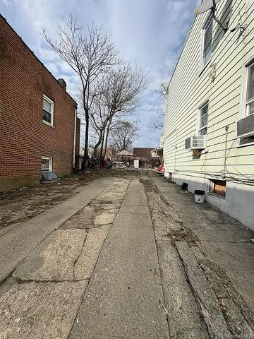 106-13 34th Avenue, Corona, NY 11368