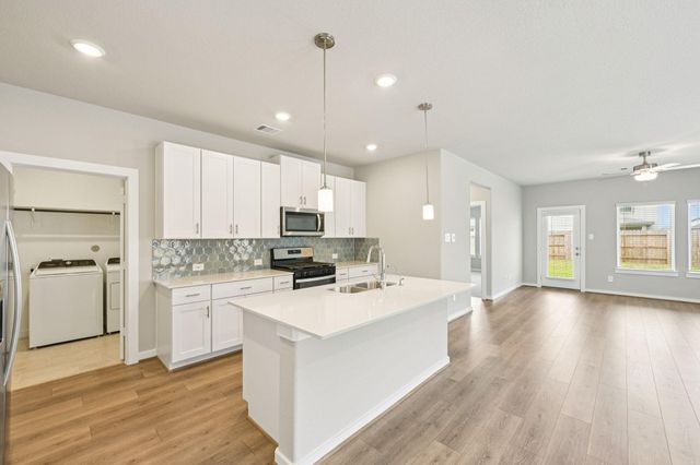 29206 Farmhouse Estates Drive, Waller, TX 77484