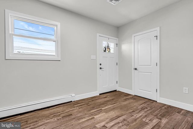 519 S BLACK HORSE PIKE, Blackwood, NJ 08012