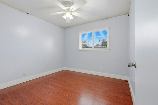 2826 E Hampton Way, Fresno, CA 93726