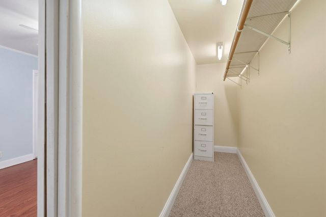 2826 E Hampton Way, Fresno, CA 93726