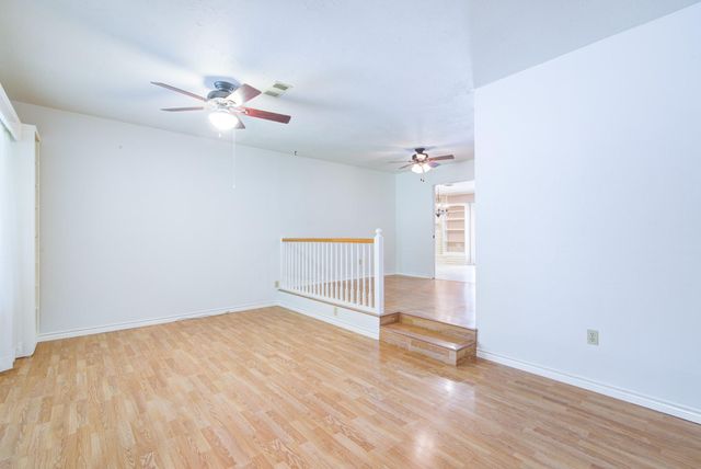 1708 Capstan Road, Houston, TX 77062