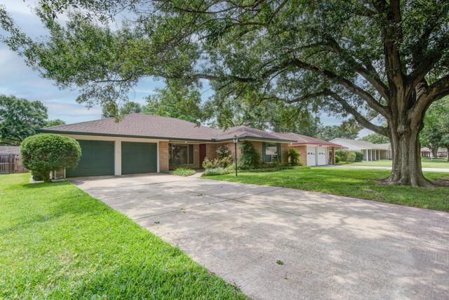 1708 Capstan Road, Houston, TX 77062