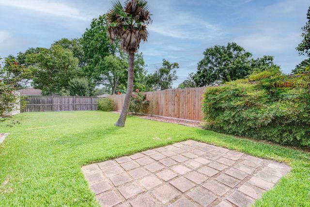 1708 Capstan Road, Houston, TX 77062