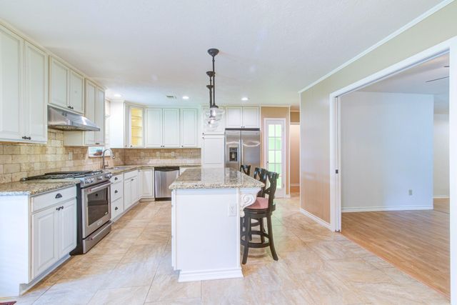 1708 Capstan Road, Houston, TX 77062