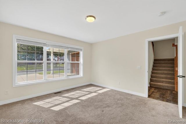 3695 Lotus Drive, Waterford, MI 48329