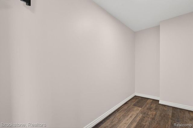3695 Lotus Drive, Waterford, MI 48329