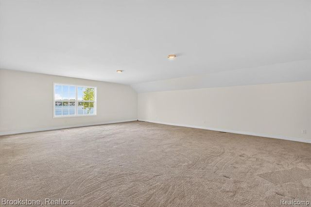 3695 Lotus Drive, Waterford, MI 48329