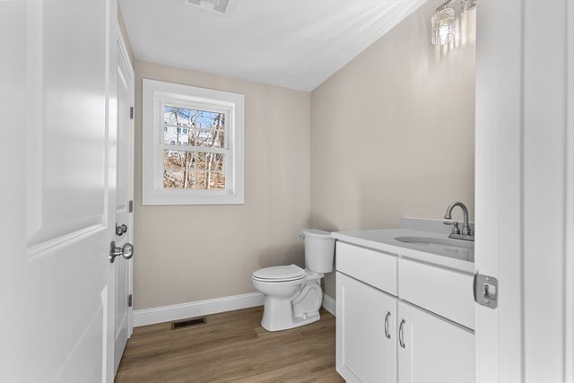 1234 State Rd 3, Plymouth, MA 02360