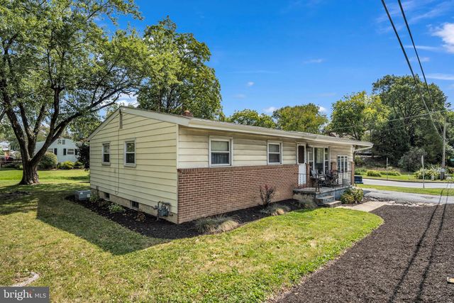 106 RUTHERFORD RD, Harrisburg, PA 17109