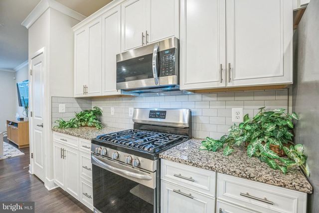 5862 KATE CHOPIN PL, White Plains, MD 20695