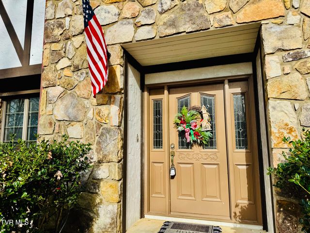 5 Red Fern Circle, Johnson City, TN 37604