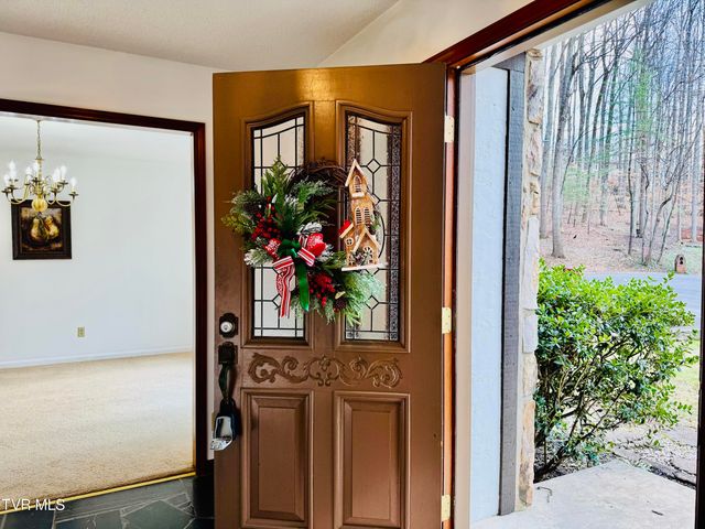 5 Red Fern Circle, Johnson City, TN 37604