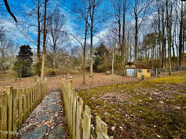 5 Red Fern Circle, Johnson City, TN 37604