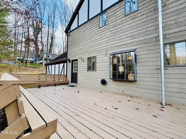 5 Red Fern Circle, Johnson City, TN 37604