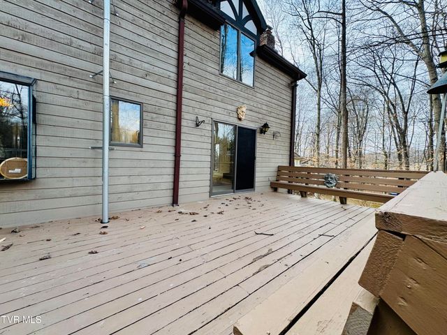 5 Red Fern Circle, Johnson City, TN 37604