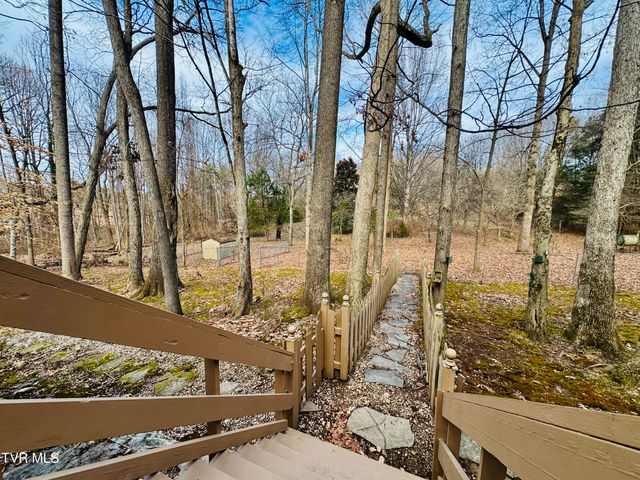 5 Red Fern Circle, Johnson City, TN 37604