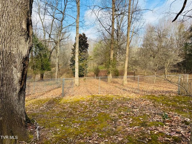 5 Red Fern Circle, Johnson City, TN 37604