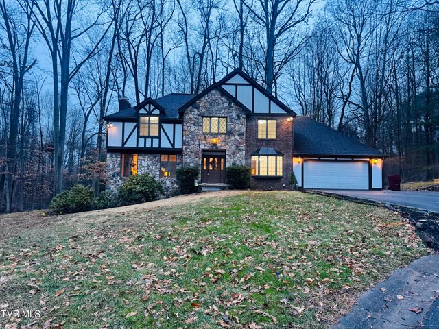 5 Red Fern Circle, Johnson City, TN 37604